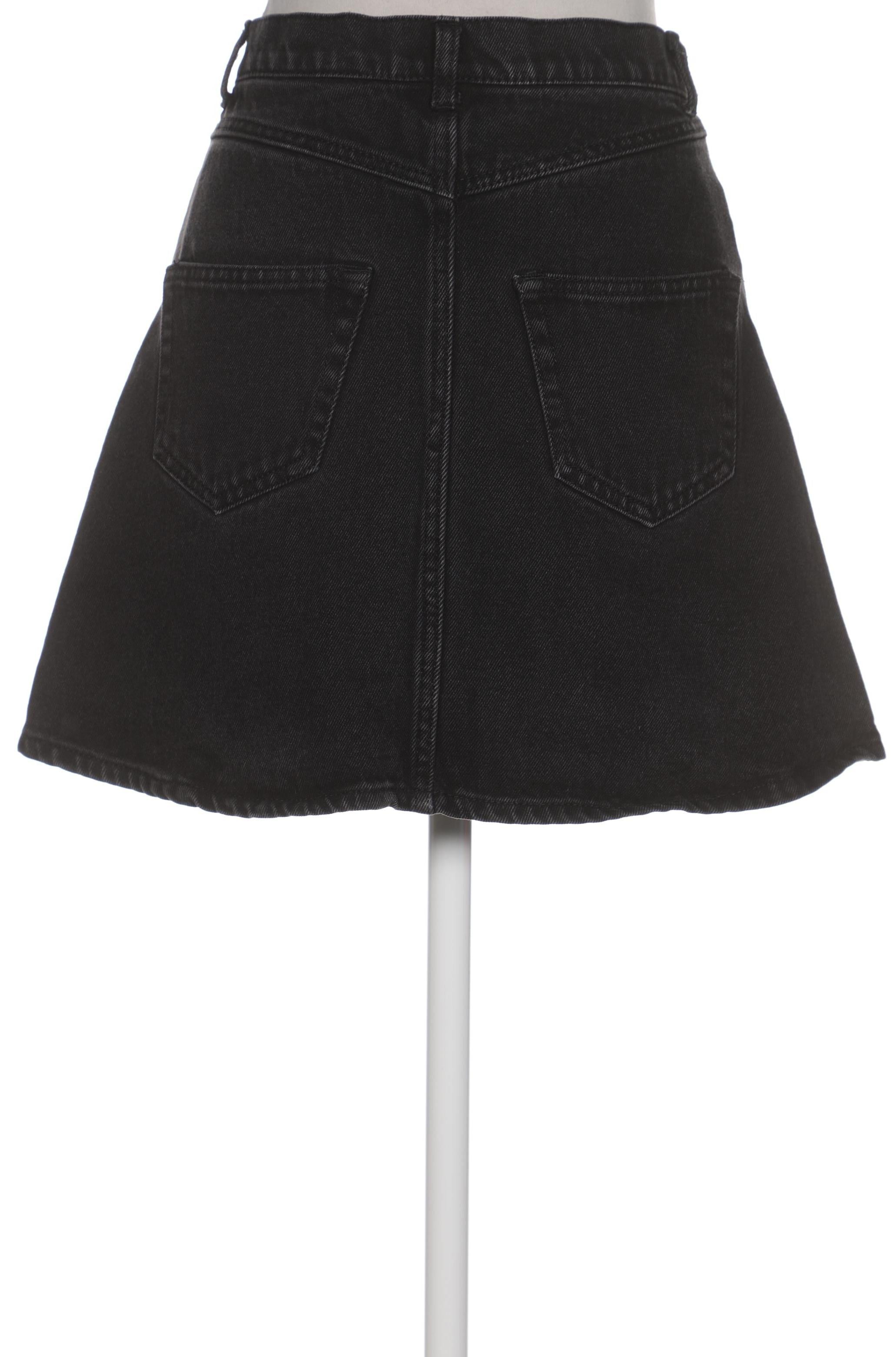 monki-damen-rock-schwarz-70b7a9ee-ffe5-478c-a66a-9e920cc48352-image-1