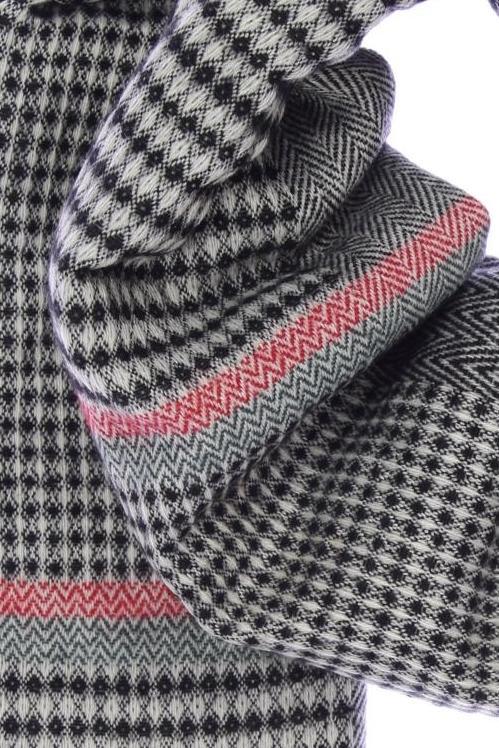 more-more-damen-schal-oder-tuch-grau-841f1329-bfed-4866-a64f-0aaa9ec25f46-image-1