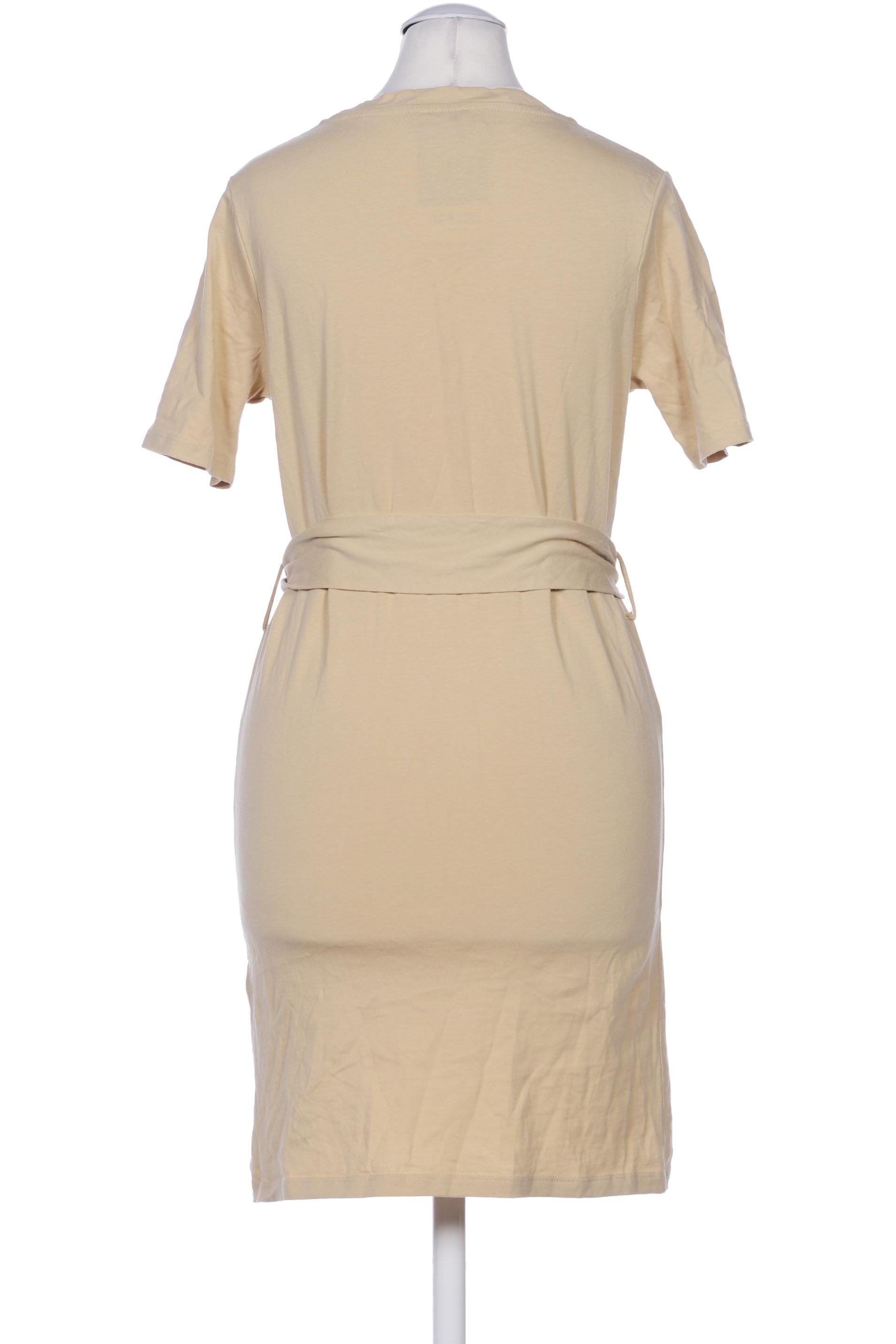 na-kd-damen-kleid-beige-3cd01c61-5655-4906-a1ce-7ba17d423c26-image-1