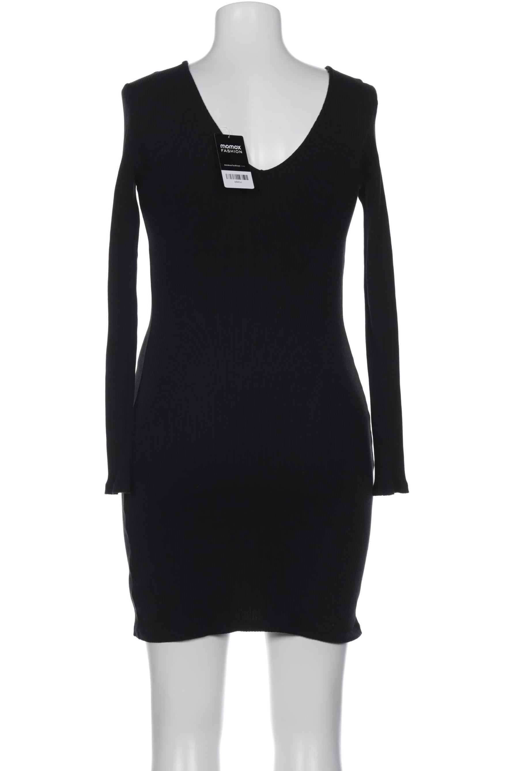 na-kd-damen-kleid-schwarz-0b926e9b-2f13-4fd8-8566-3ac897c454a7-image-1