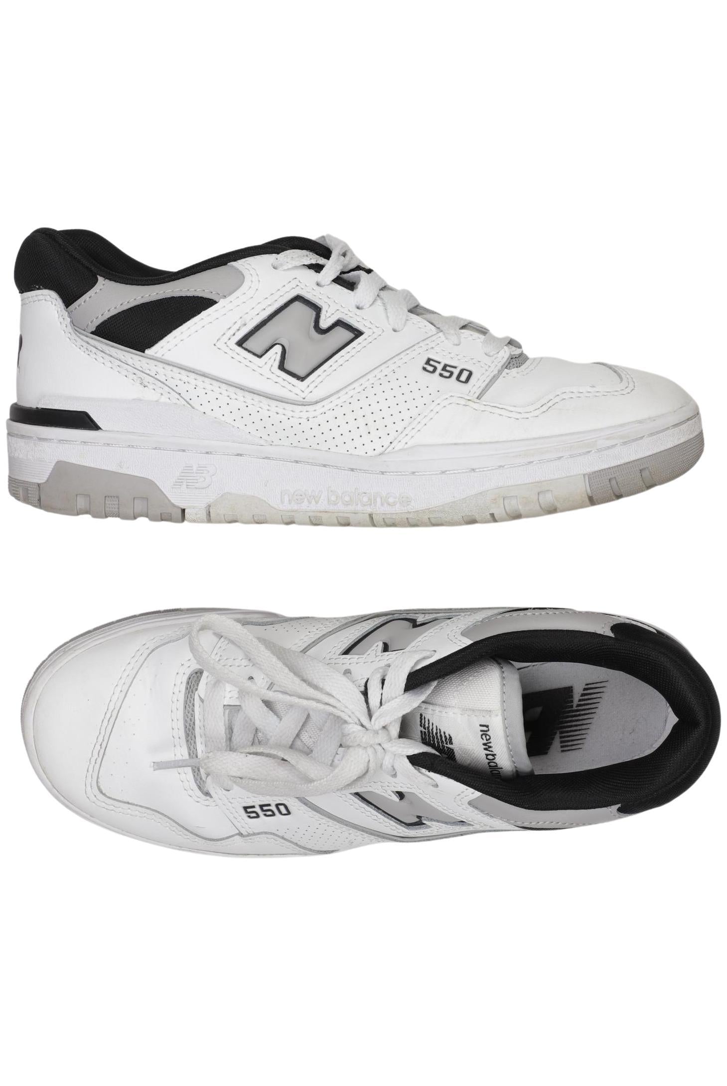 new-balance-damen-sneaker-weiss-a823c8c2-261c-48fb-877d-302456e12d51-image-0