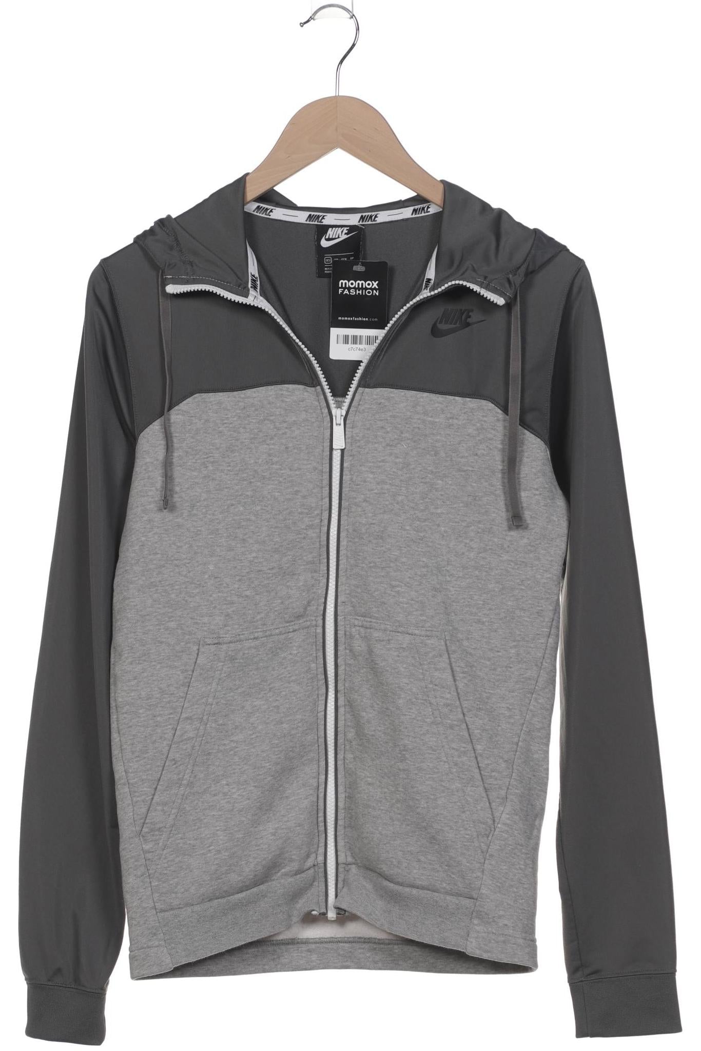 nike-herren-jacke-grau-a69765d4-e2cc-4620-90c8-bd9c4bce9607-image-0