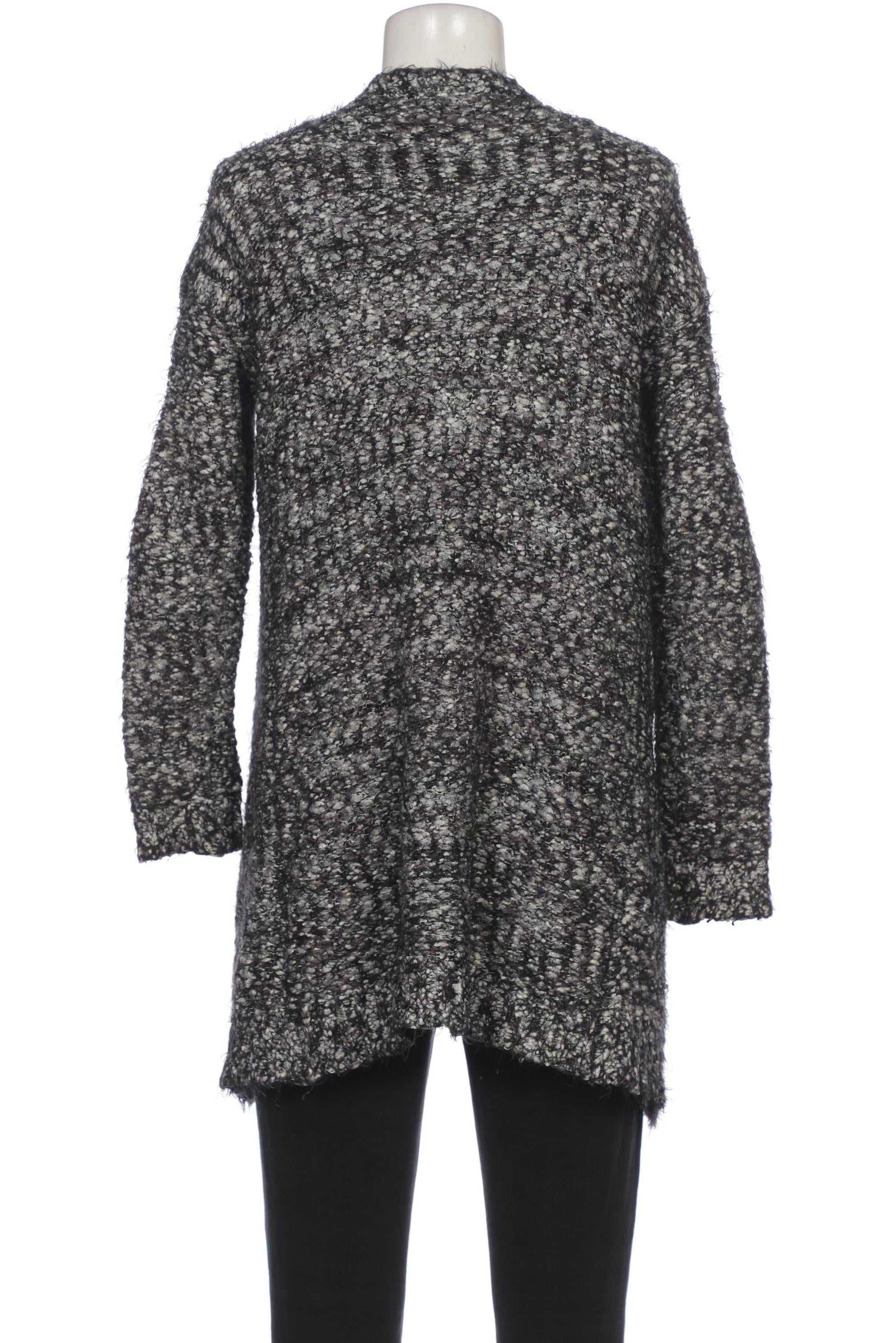 noisy-may-damen-strickjacke-grau-c71af5fa-be8f-4f7f-aa1b-4814768b00a8-image-1