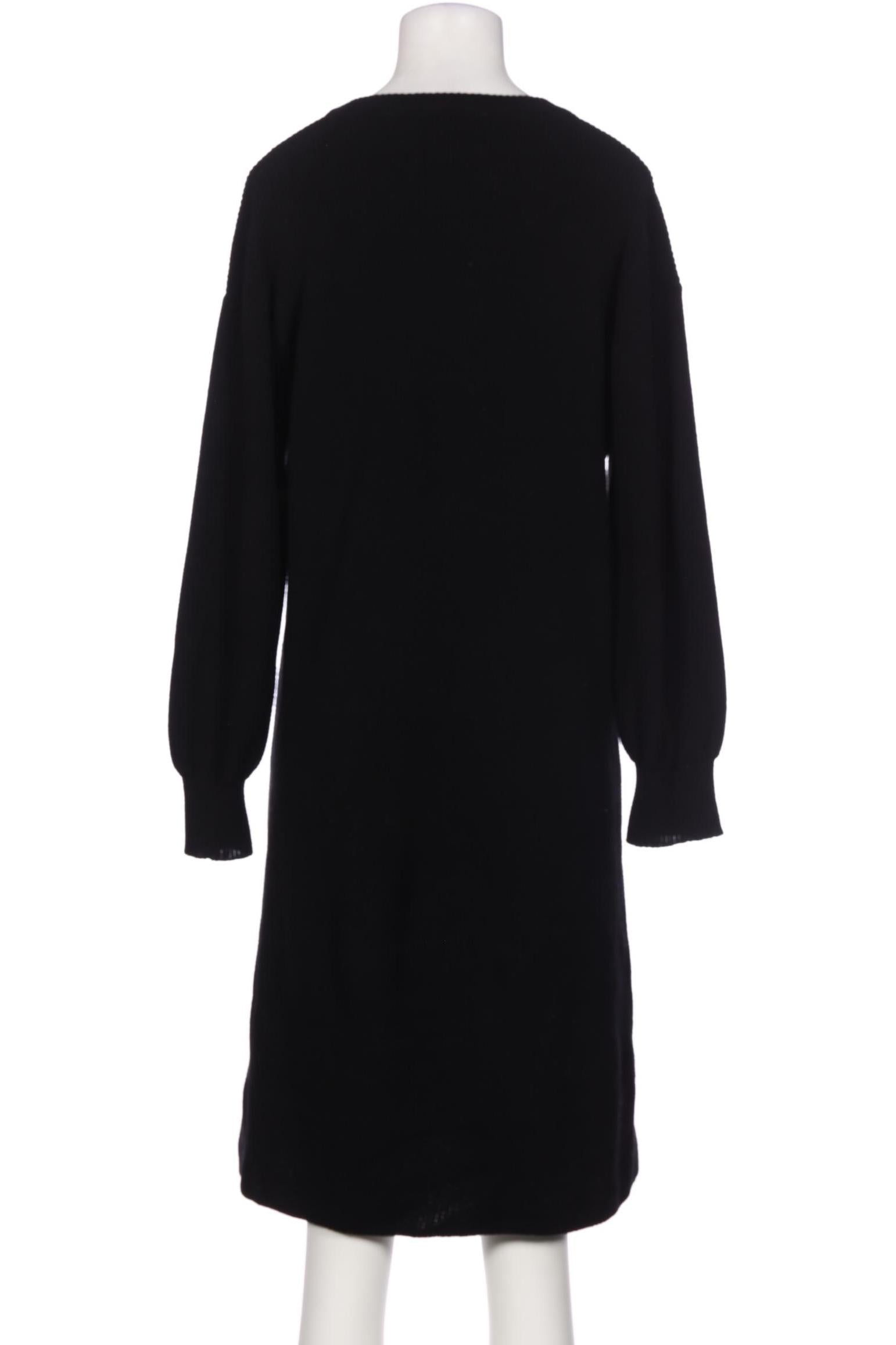 nu-in-damen-kleid-schwarz-46ea887e-dba8-4029-87ef-fb5463f19341-image-1