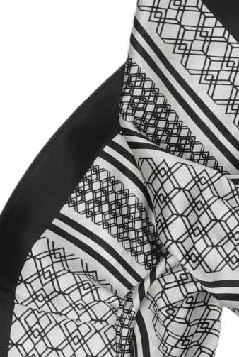 pieces-damen-schal-oder-tuch-mehrfarbig-a91abe6e-2113-451f-8689-609734a70c4a-image-1