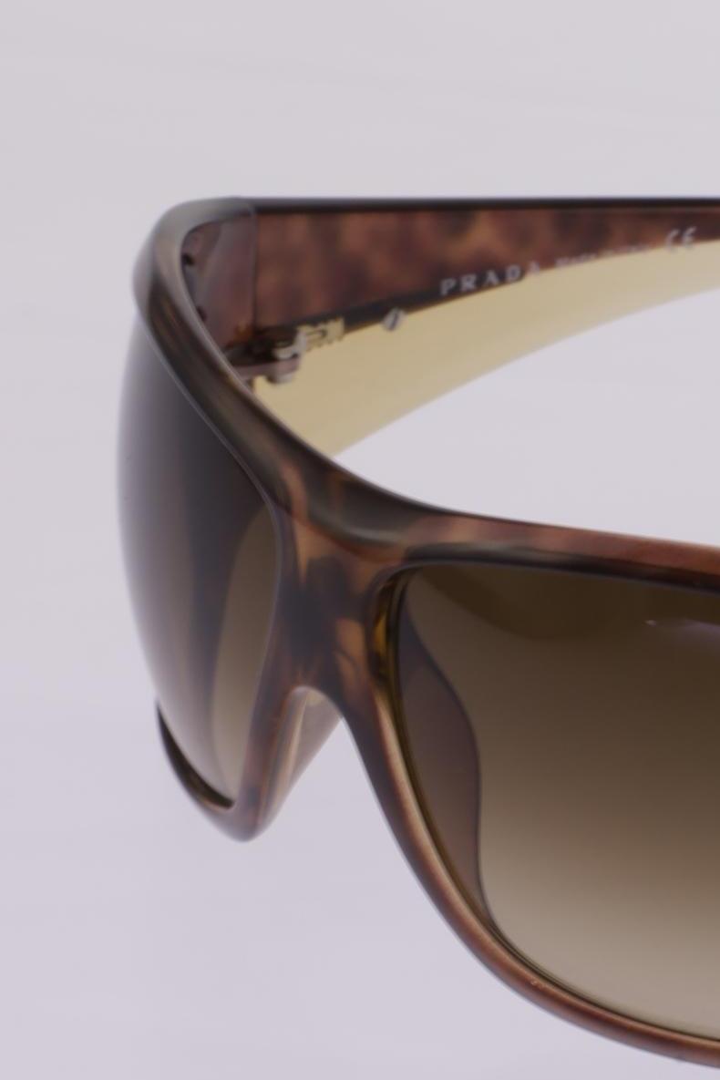 prada-damen-sonnenbrille-braun-85348fcd-ac80-4e11-9980-5210d5fe76b9-image-4