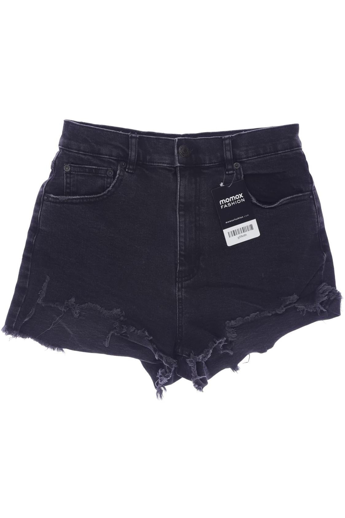 pull-bear-damen-shorts-grau-051cfdbb-aed0-421a-a1c0-2c34e7d54aeb-image-0