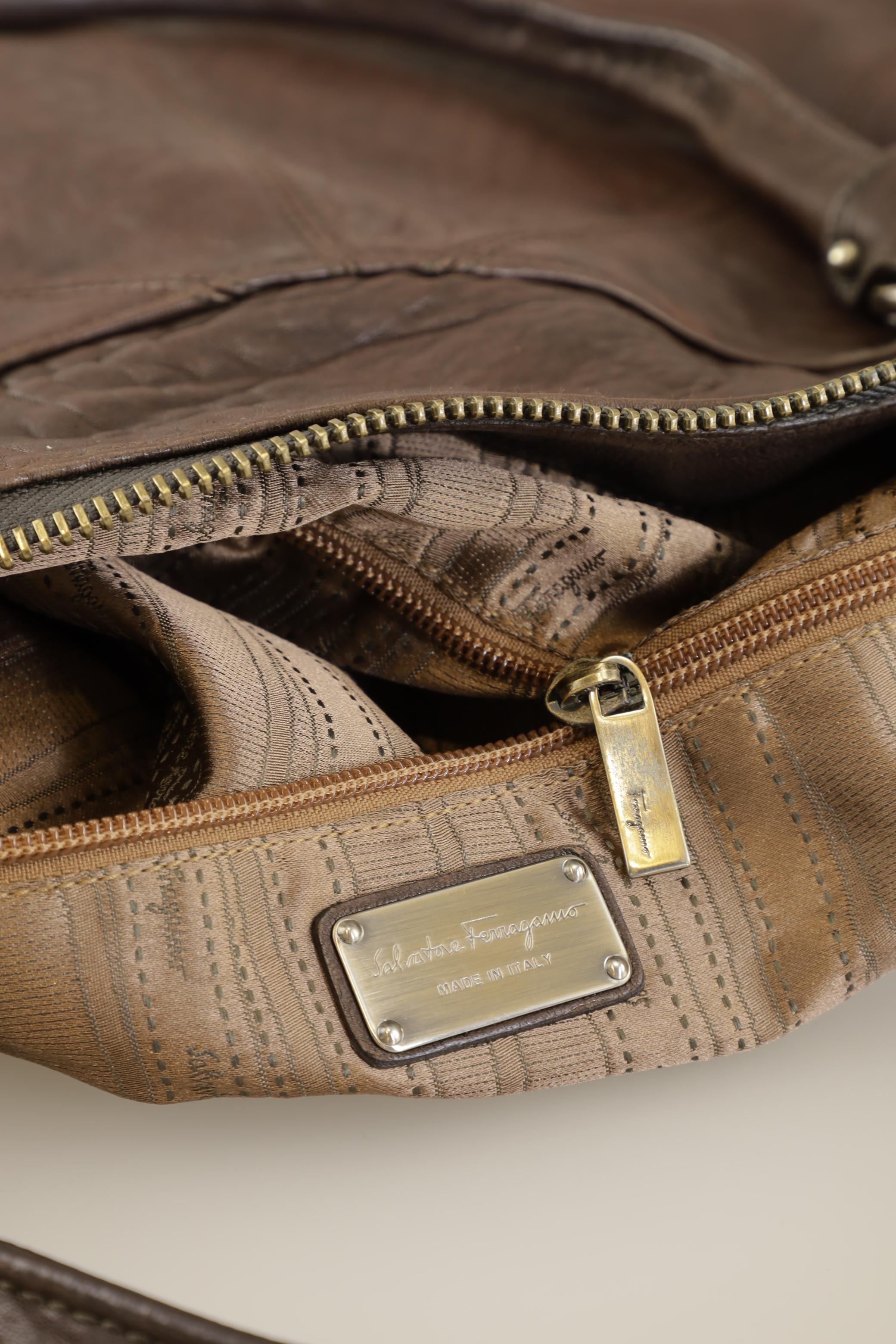 salvatore-ferragamo-damen-handtasche-gross-leder-braun-ba5674f7-4130-4819-86e8-d167552e20db-image-3