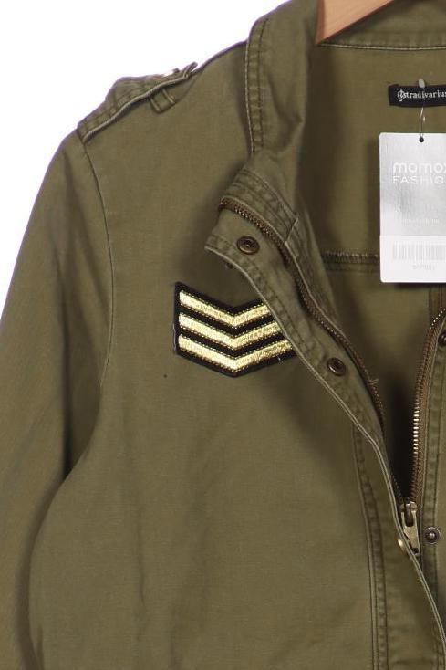 stradivarius-damen-jacke-grun-4cd30376-4e95-4bf2-89ea-446fe9db75ee-image-2