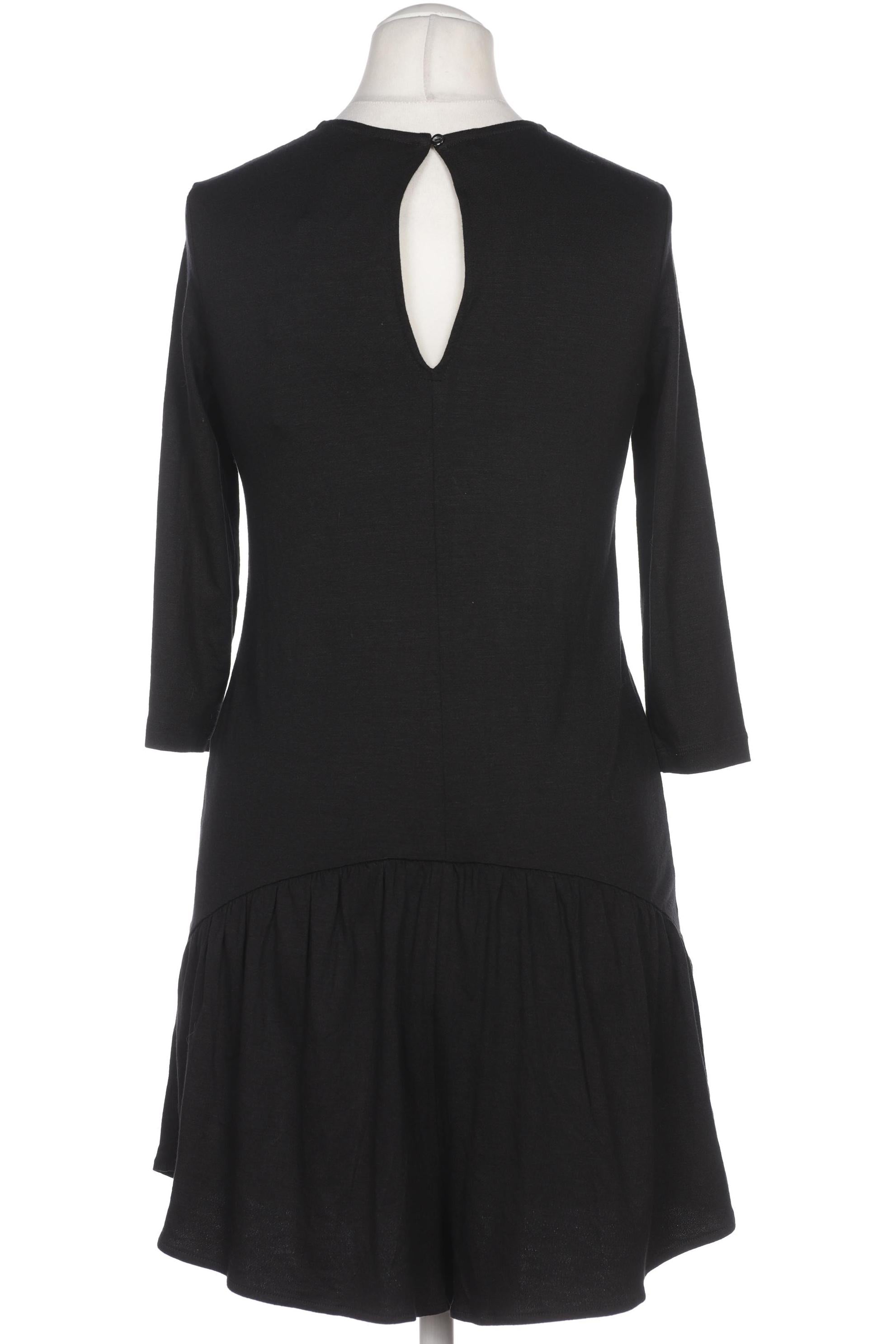 stradivarius-damen-overall-oder-jumpsuit-schwarz-e6fc736e-e3ed-4e0a-8b9e-2221a1ce76fd-image-1