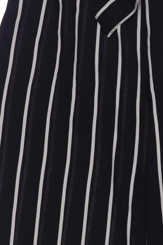 stradivarius-damen-stoffhose-schwarz-4952d4c7-e92d-4c2a-8ada-2c746bcd9fdf-image-2