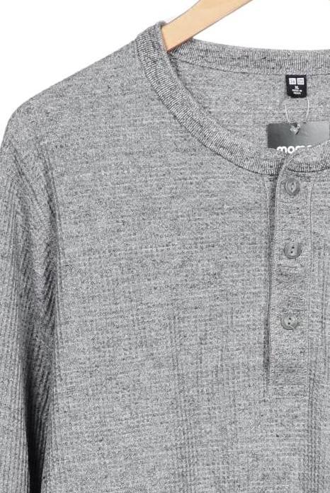 uniqlo-herren-pullover-grau-d8b2dd95-b331-451d-8c96-8decc356d83c-image-2