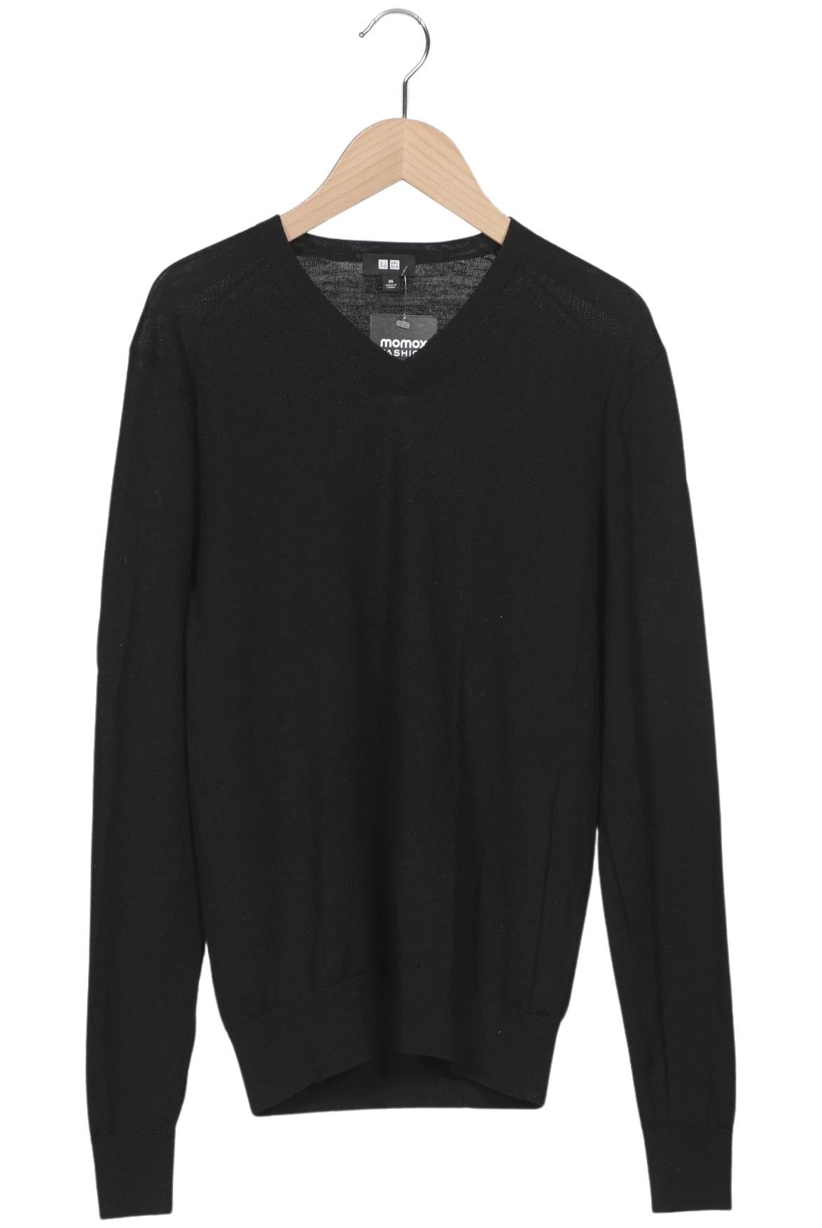 uniqlo-herren-pullover-schwarz-19f846c2-1f39-4635-bd13-1e13f7877cdd-image-0