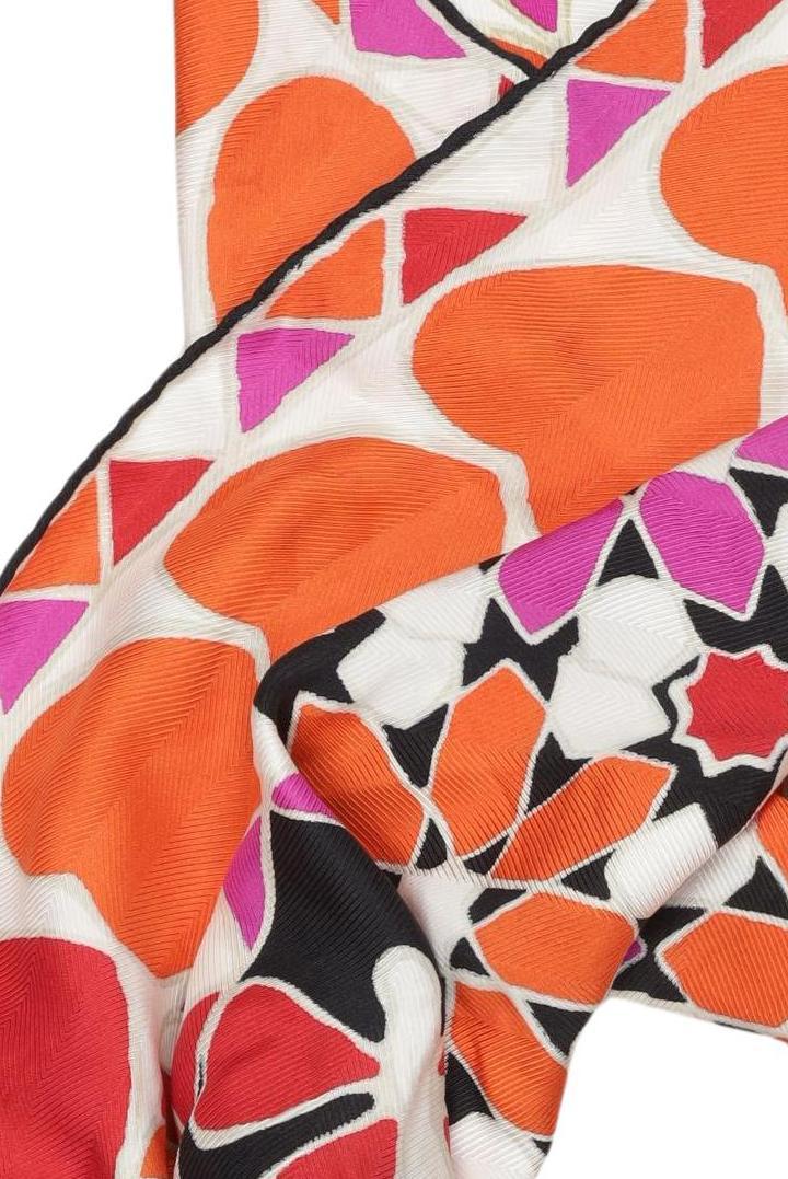 yves-saint-laurent-damen-schal-oder-tuch-mehrfarbig-fc754c1f-c2e0-4509-9825-9ab982f8d809-image-1