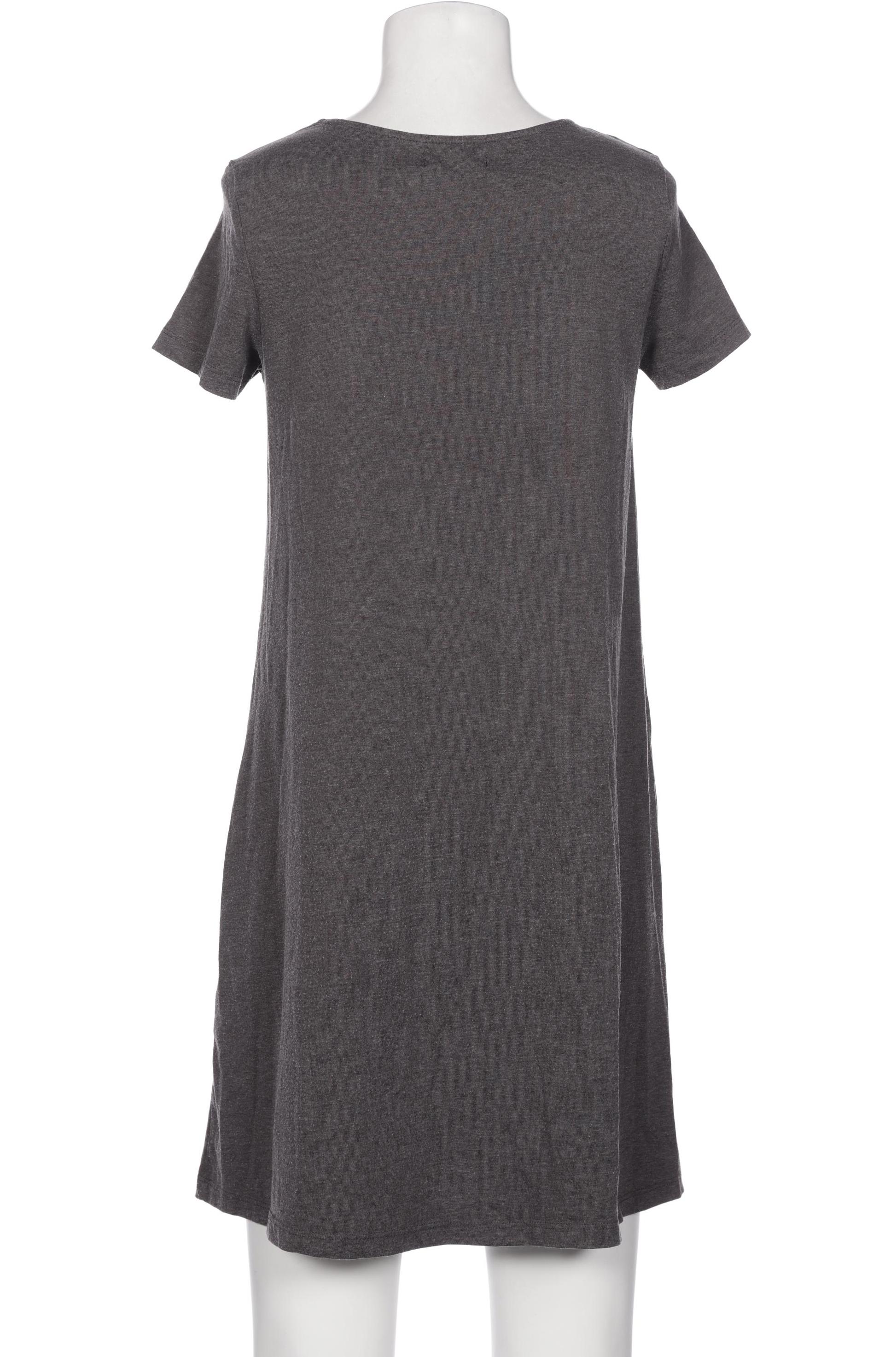 zalando-essentials-damen-kleid-grau-4508c3aa-a5af-4511-b1a5-5c2fb02b65a2-image-1