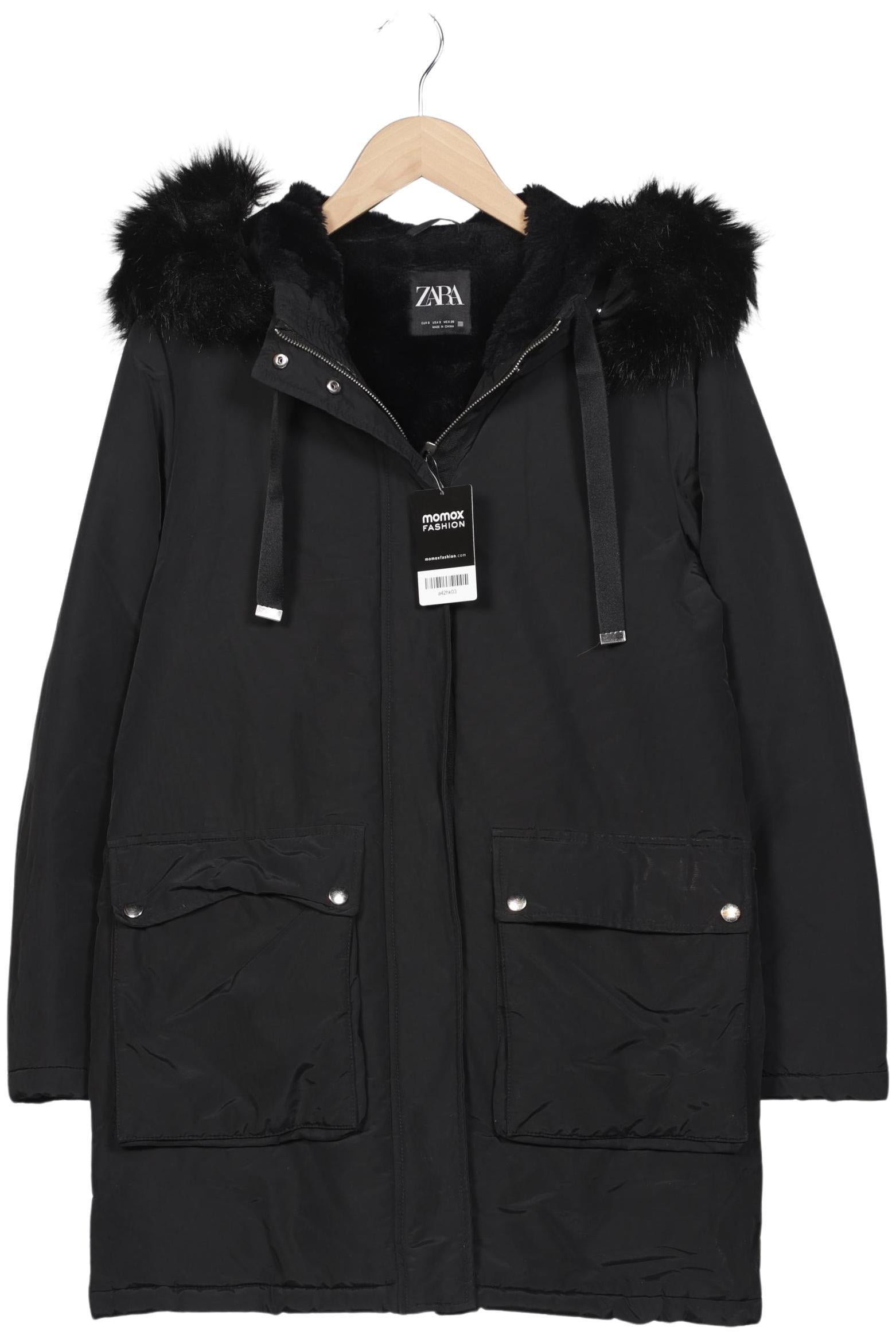 zara-damen-mantel-schwarz-ff27fda5-692a-4a4c-b9c3-91c9b16a5984-image-0