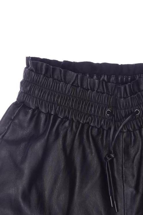 zara-damen-shorts-schwarz-c58a3b19-fbc8-4259-93b1-a018720575c5-image-2